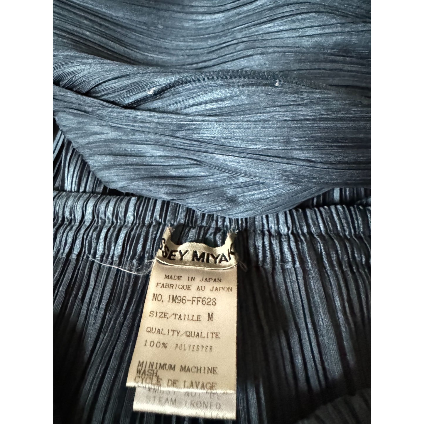 Iridescent Blue Pleated Pants Suit
