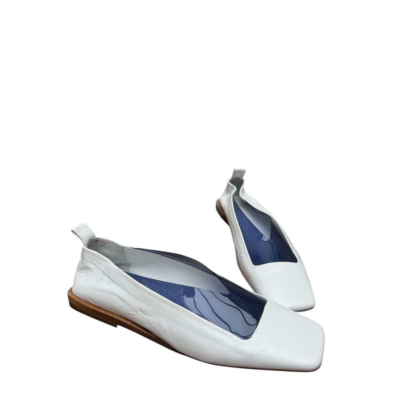 1/1 Square white square shoes Sample