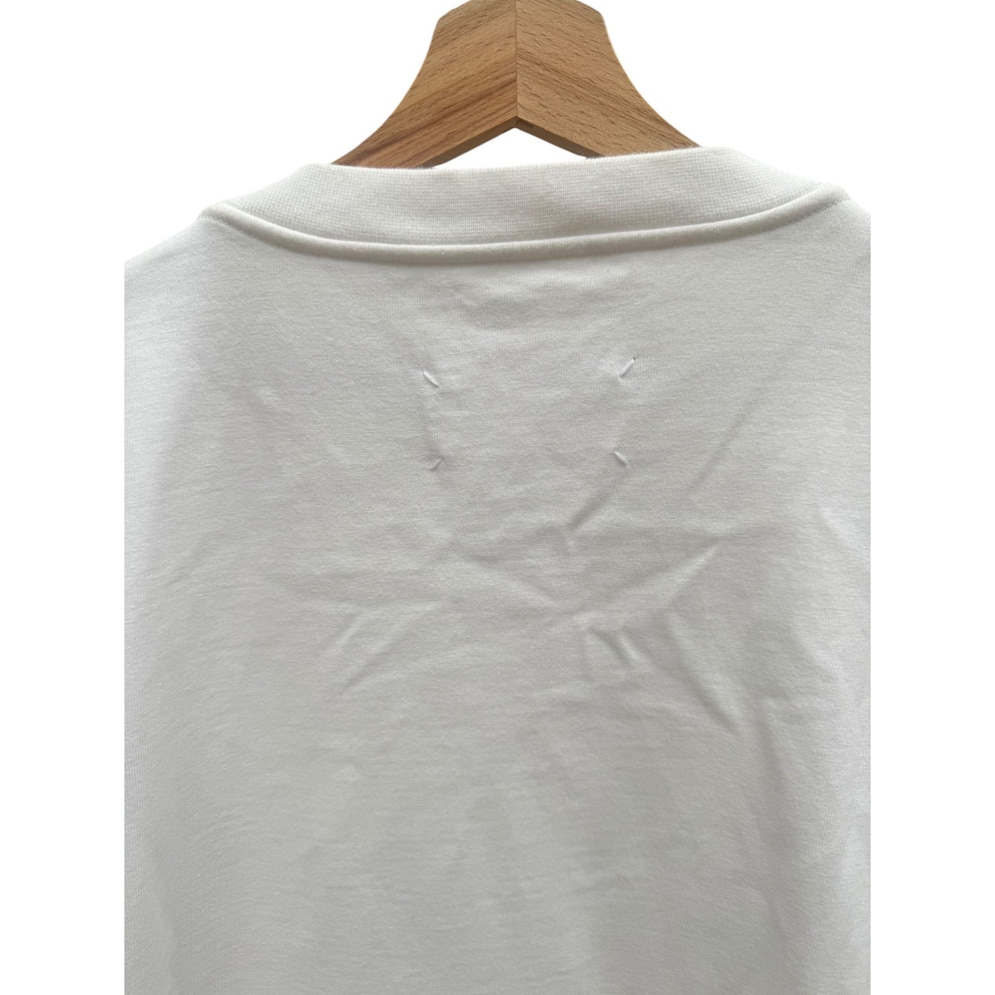 White Short sleeves sweater