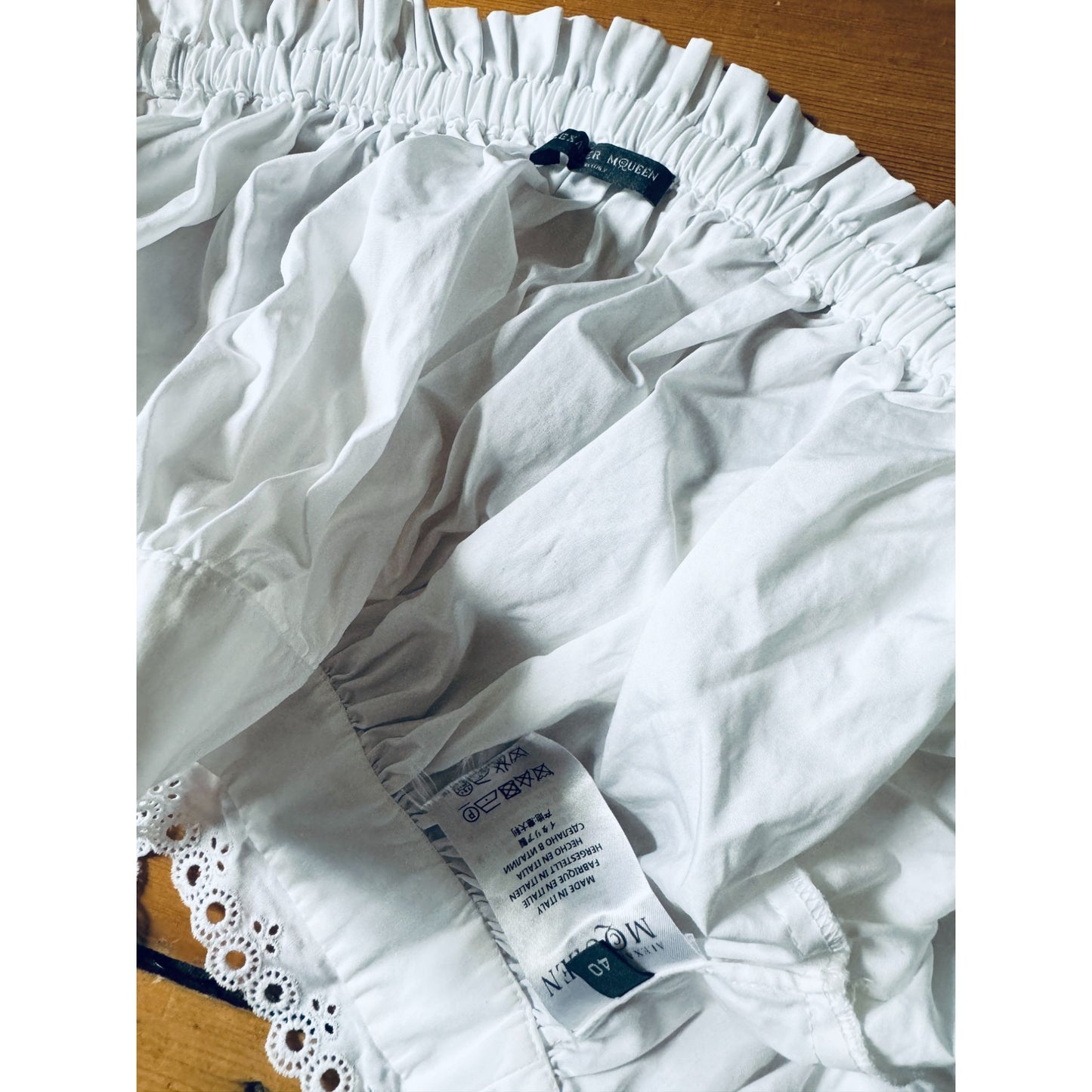 White Cropped Blouse
Size 40 / S