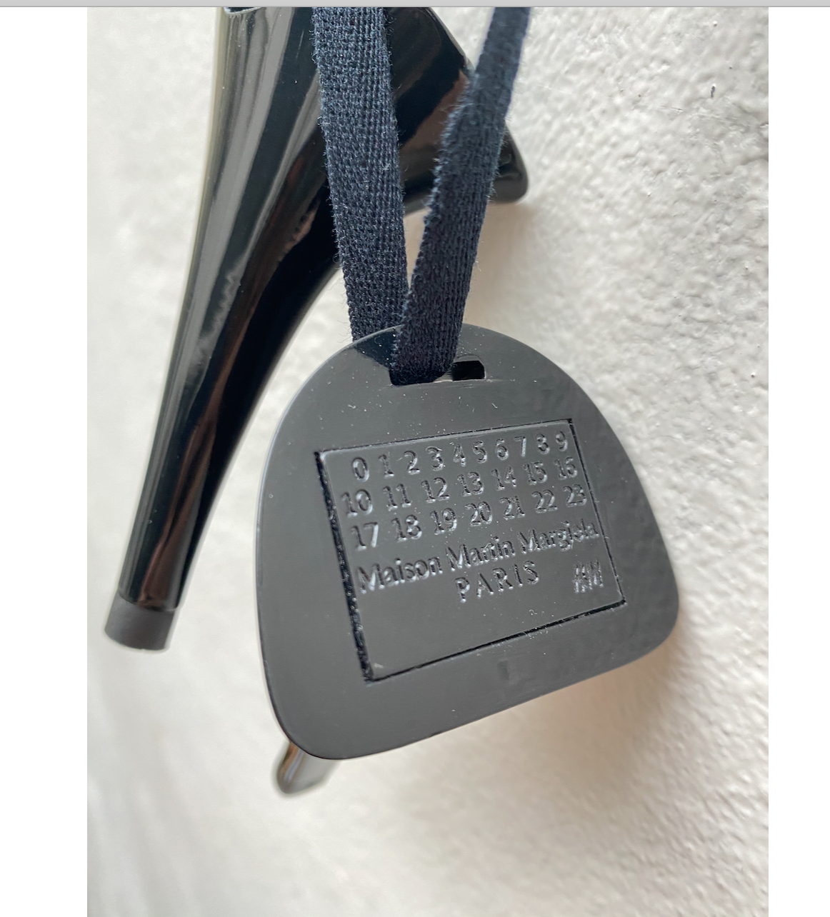 Martin Margiela X H&M Black Broken Heel Necklace Size O/S