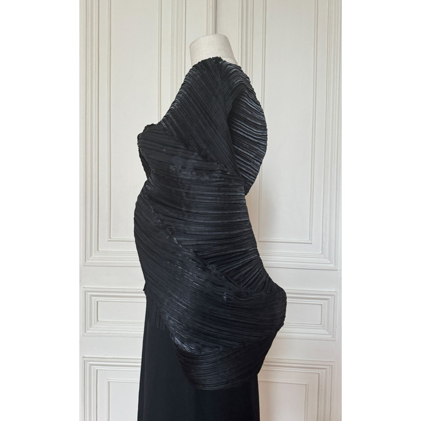 FW 1989–1990 Black Sculptural Pleated Top