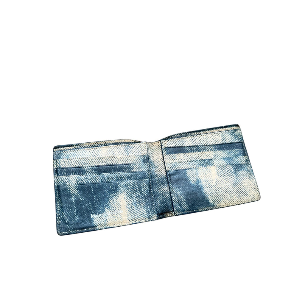 Iconic 4 Stitches Wallet