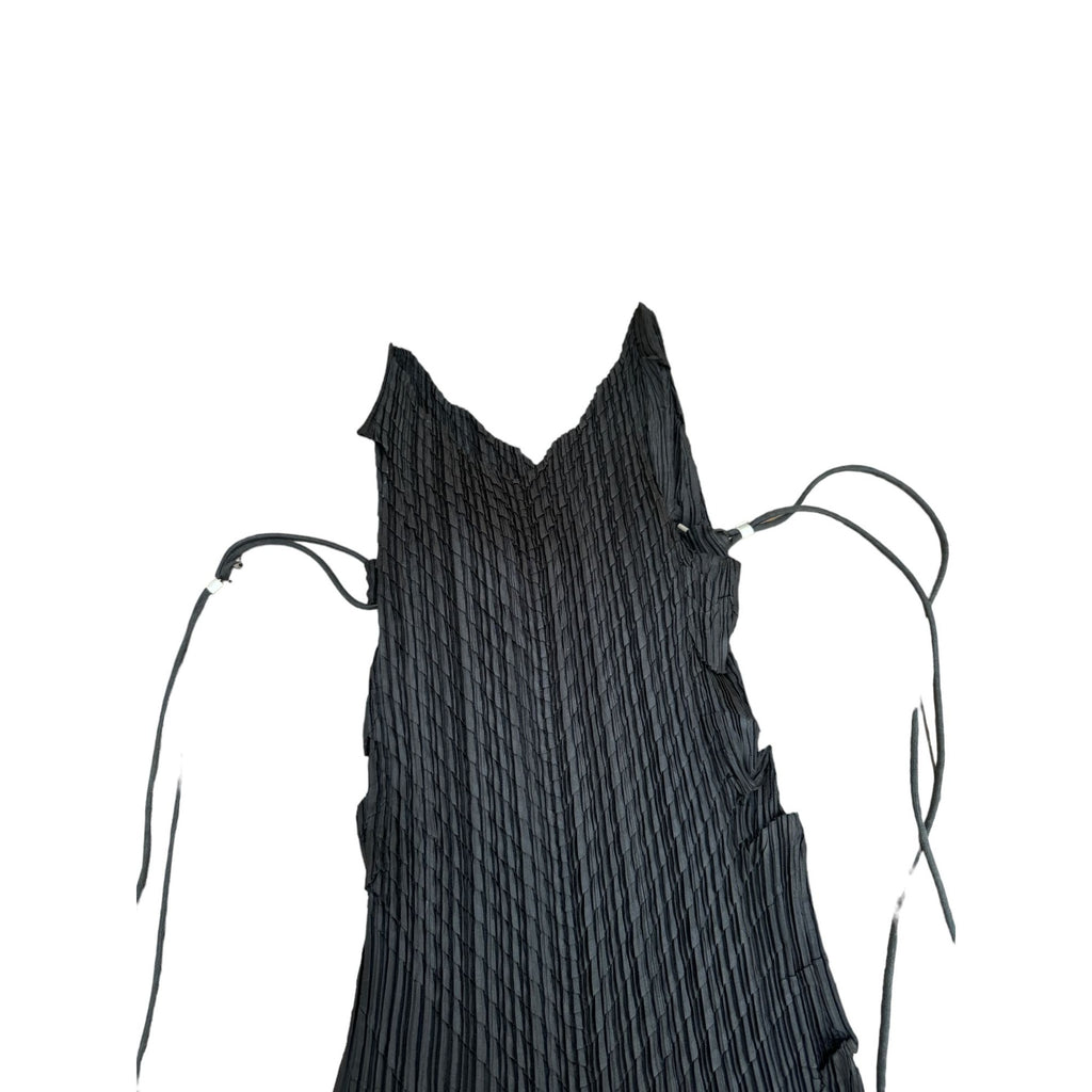 Issey Miyake  Black Pleats Pleated bag