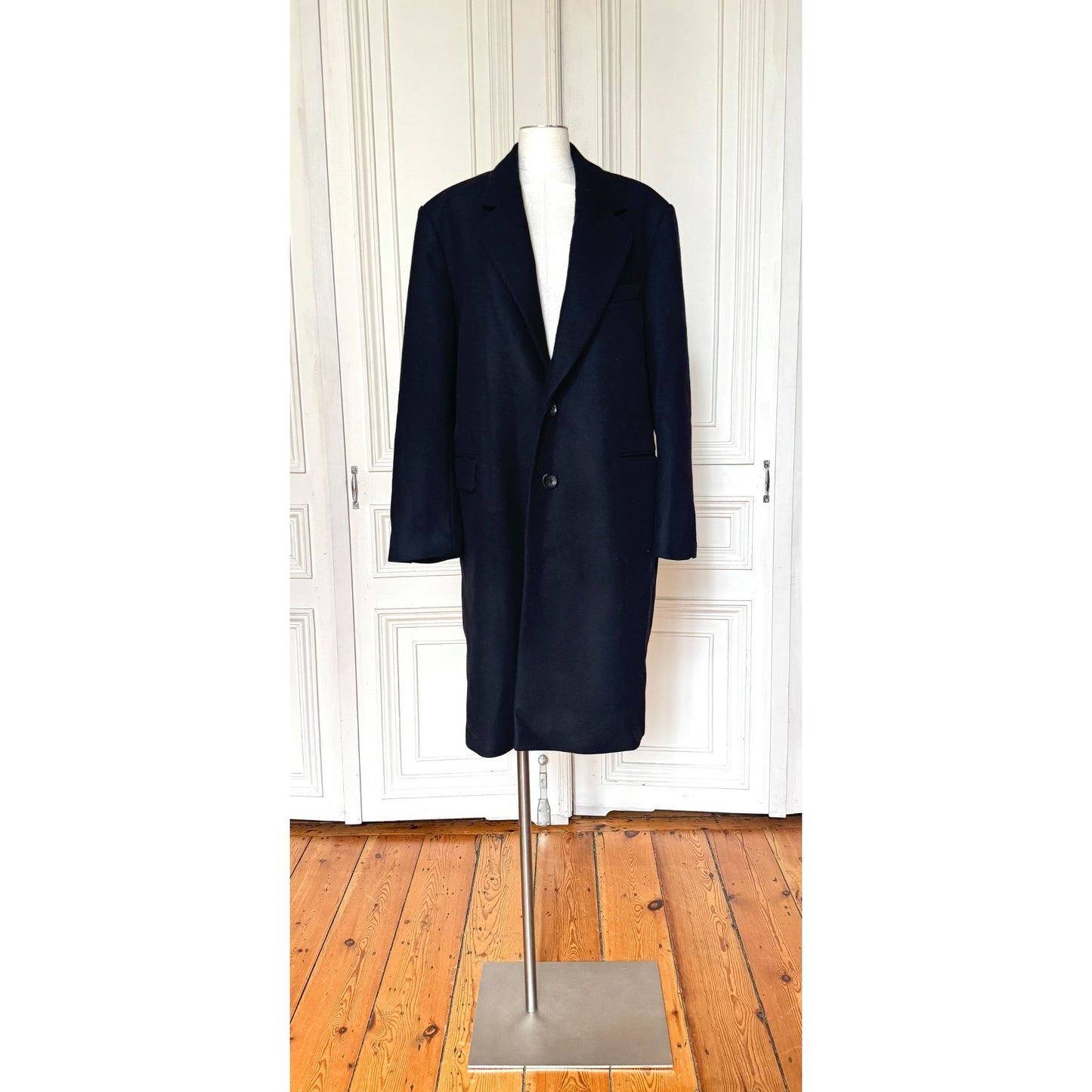 FW 2020 Black Wool Overcoat with Faux Fur Lining Chesterfield Cut