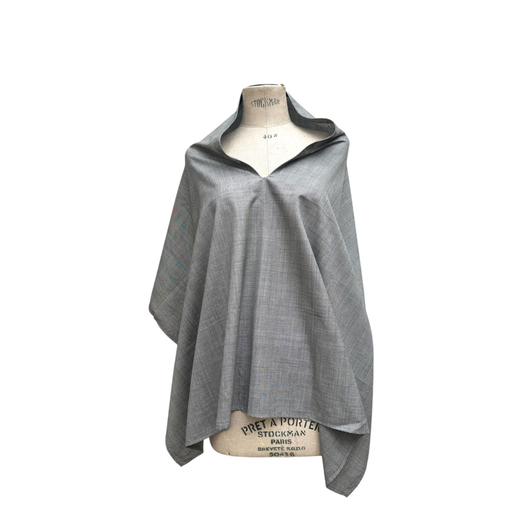 SS 2009 4 Stitches Grey short cape