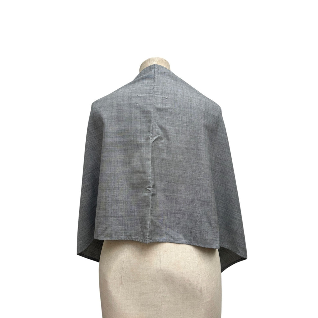 SS 2009 4 Stitches Grey short cape