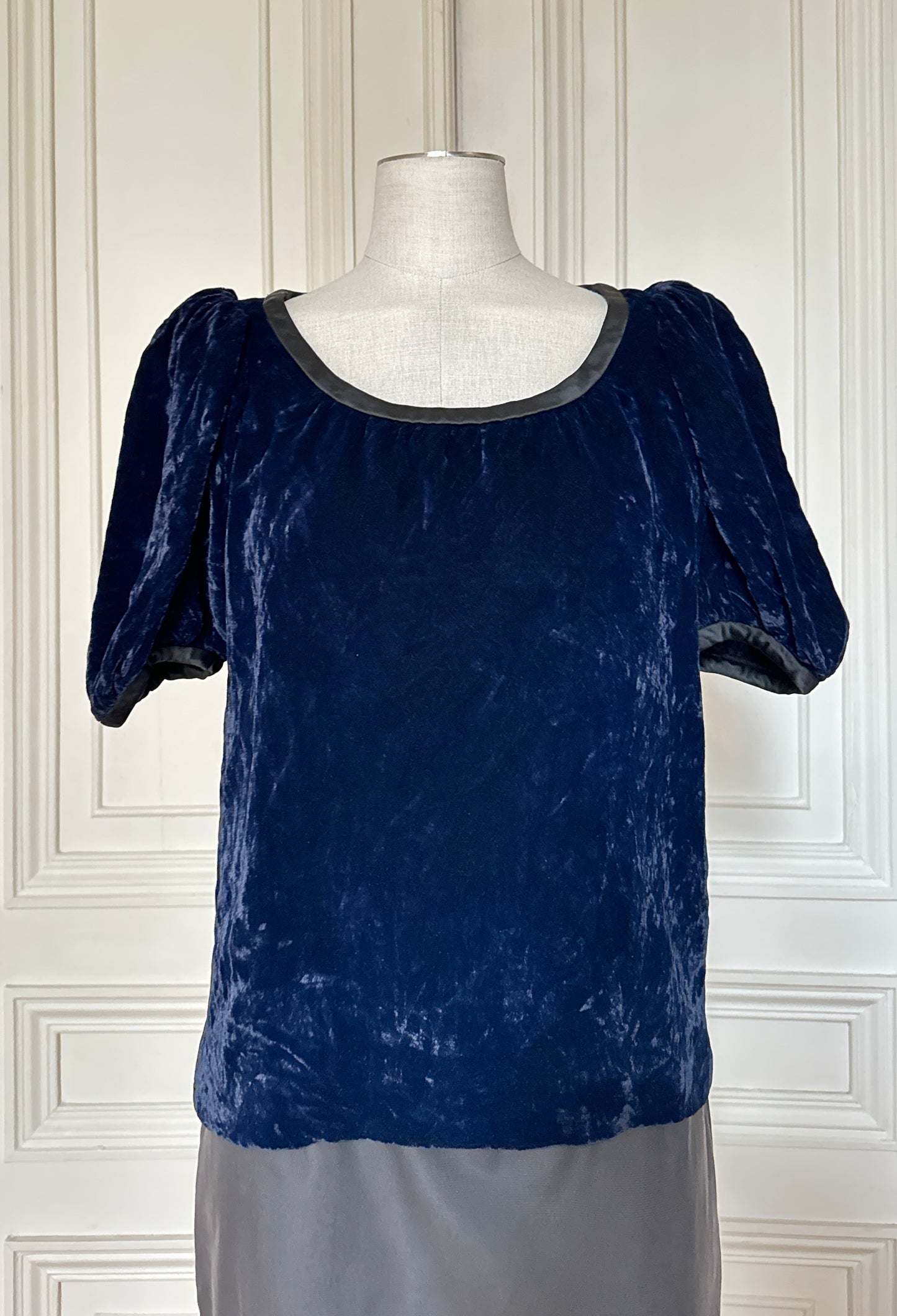 1970s Navy Velvet Top