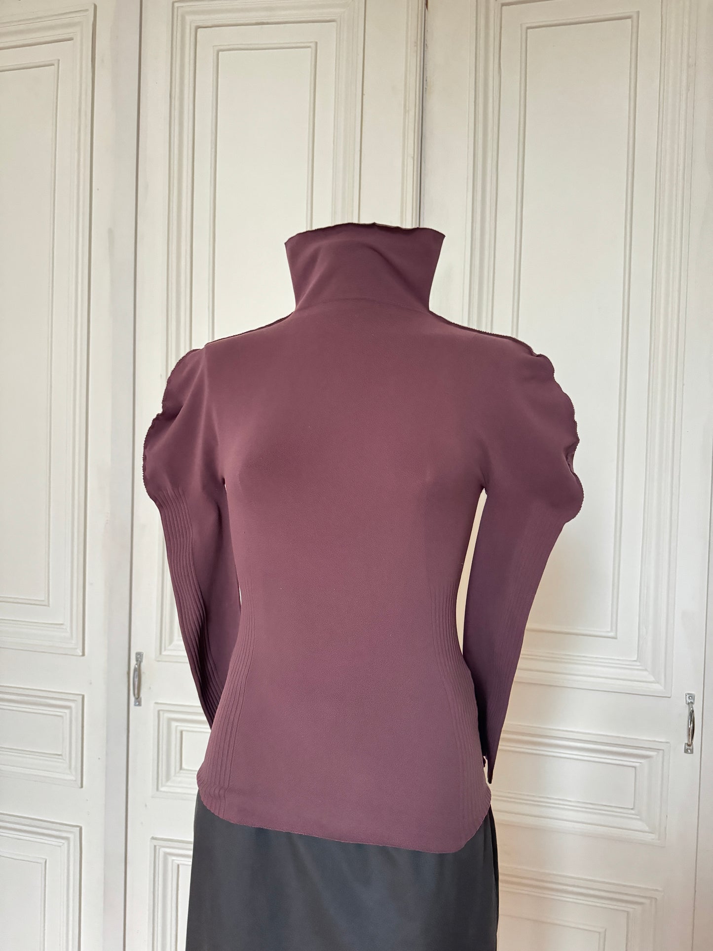 Burgundy Rollneck