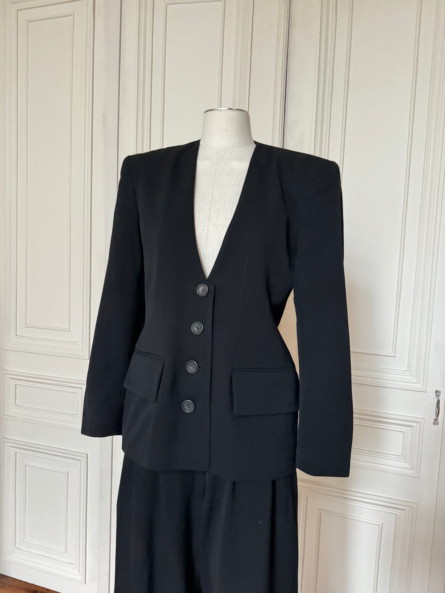 1980s Black Wool Pants Suit Size IT 40 EU 36