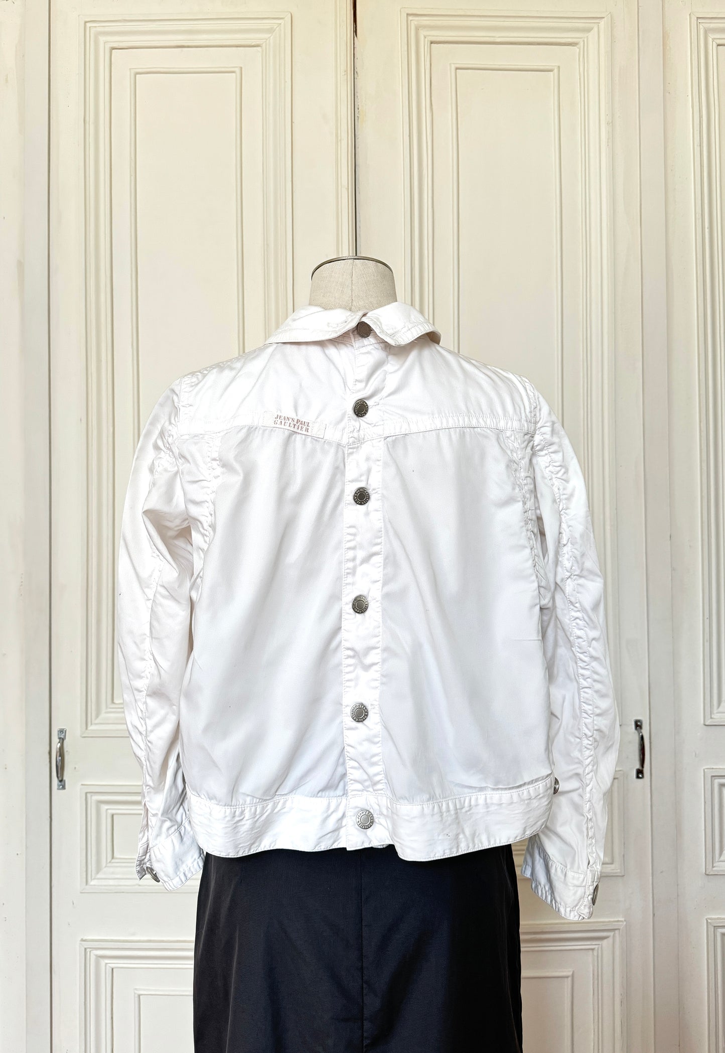 White Cotton Cropped Jacket 