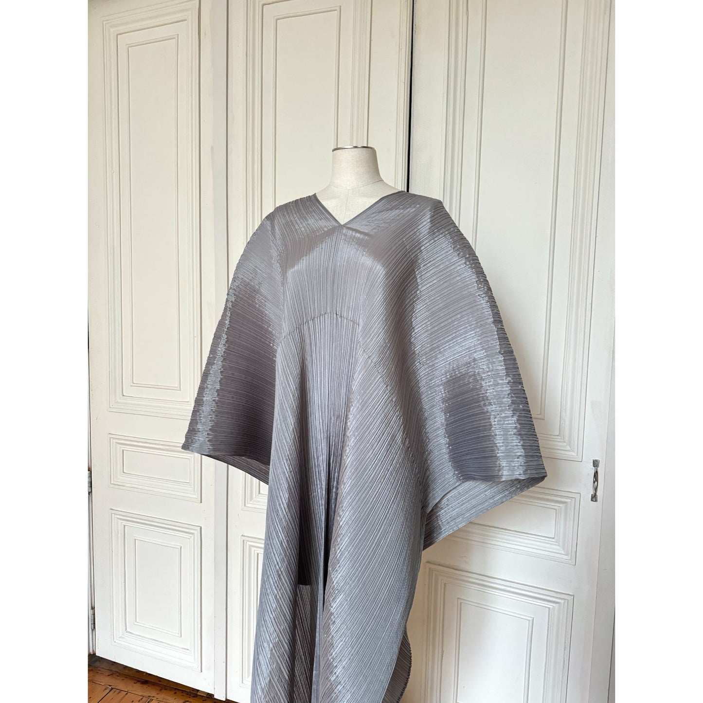Pleats Please FW 2000 Silver Madame-T Convertible Dress 