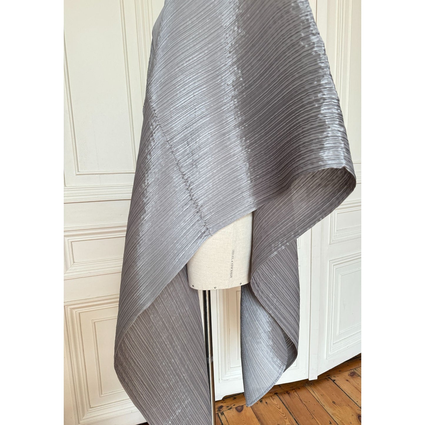 Pleats Please FW 2000 Silver Madame-T Convertible Dress 