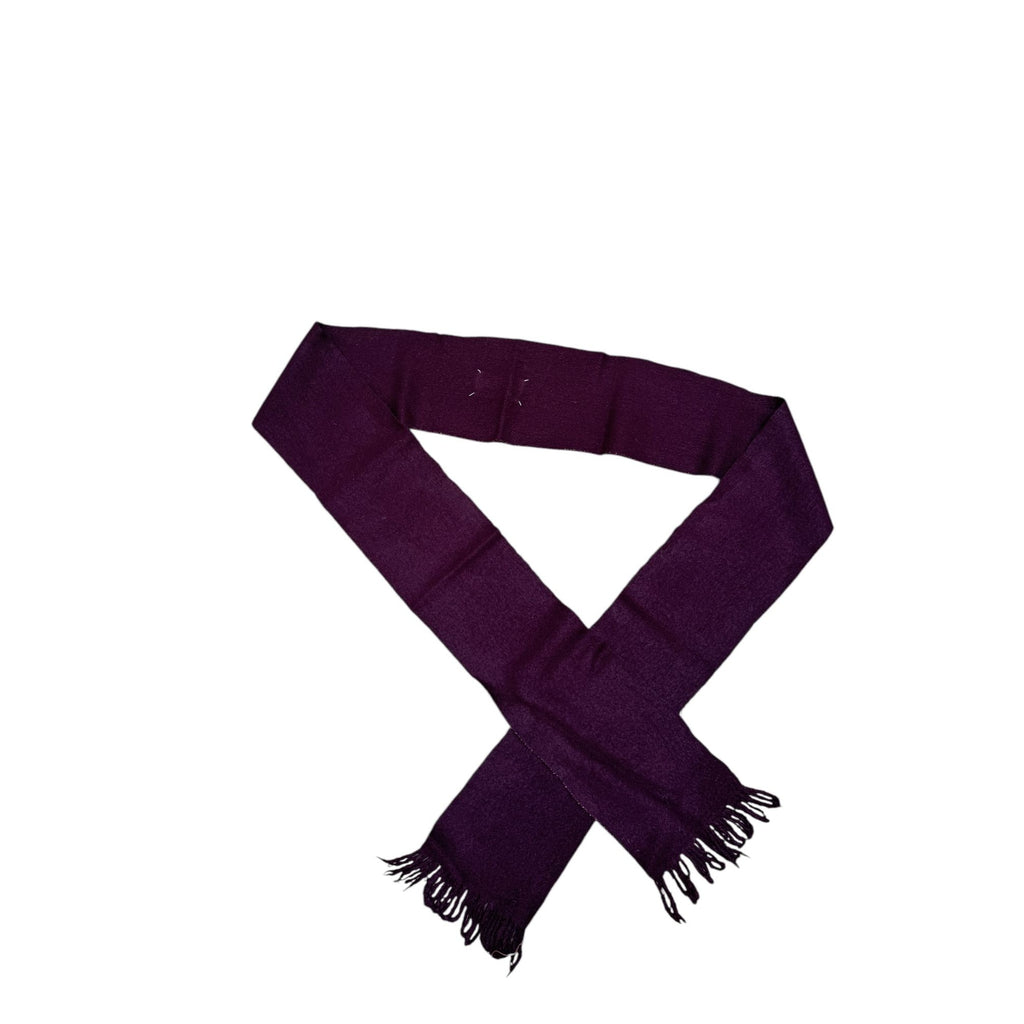 0 10 Artisanal Burgundy Wool Scarf