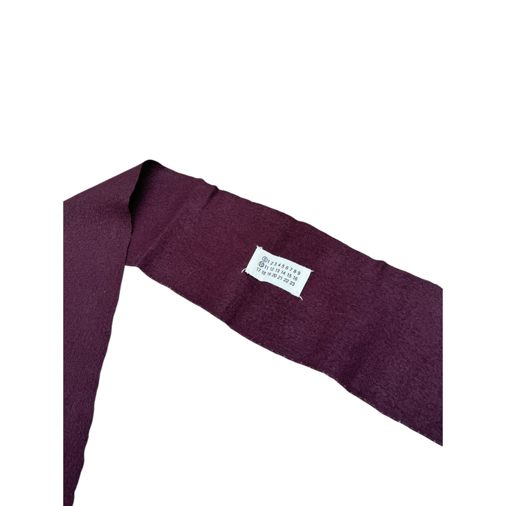 0 10 Artisanal Burgundy Wool Scarf