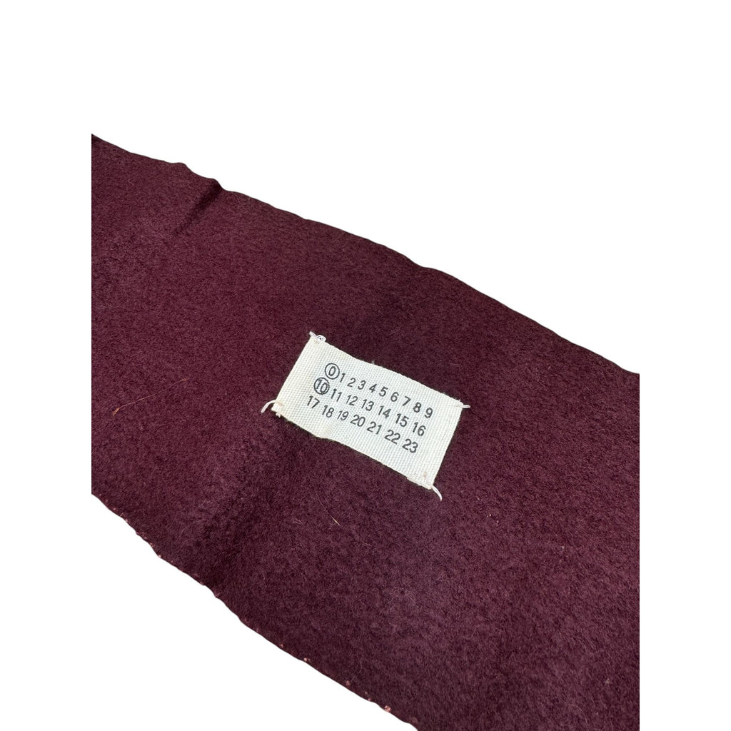 0 10 Artisanal Burgundy Wool Scarf