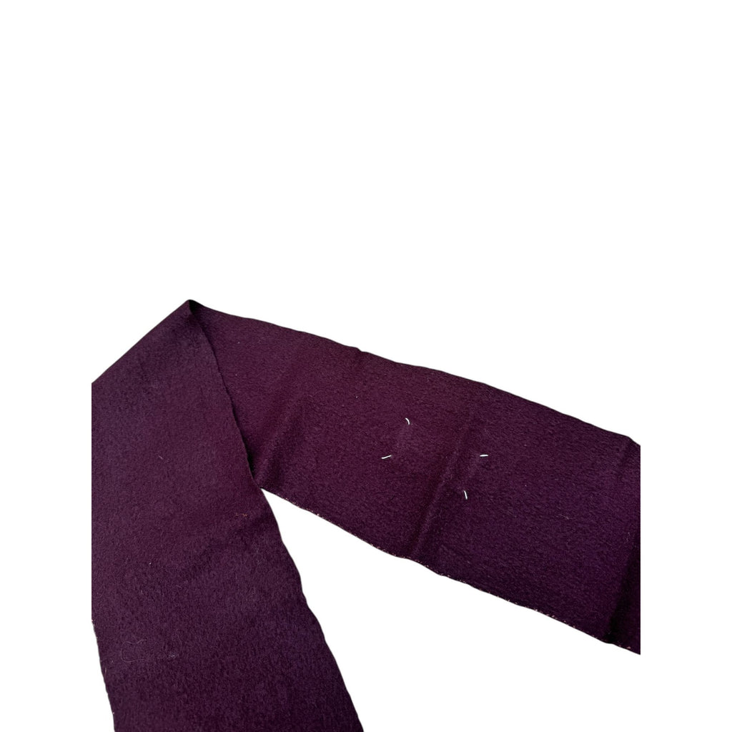 0 10 Artisanal Burgundy Wool Scarf