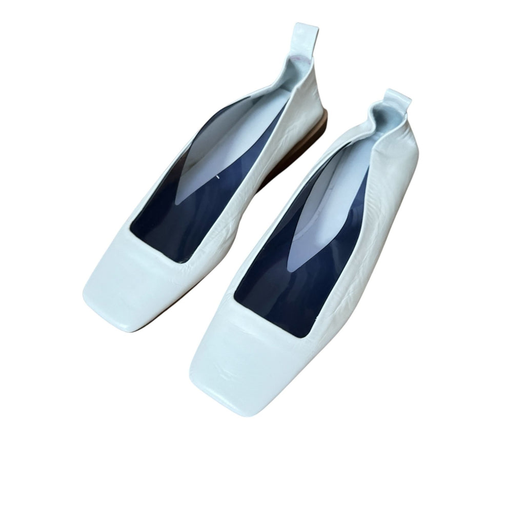 1/1 Square white square shoes Sample