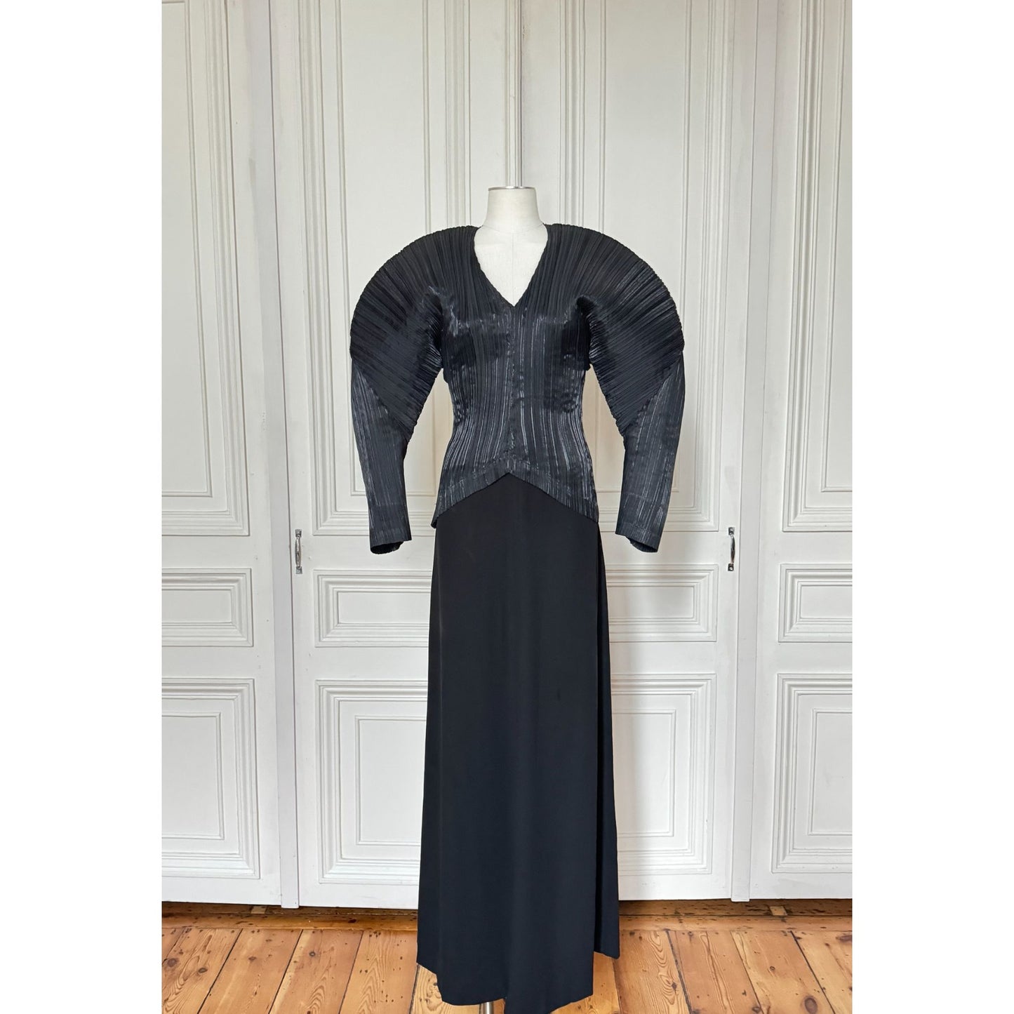FW 1989 Black Sculptural Pleated Top