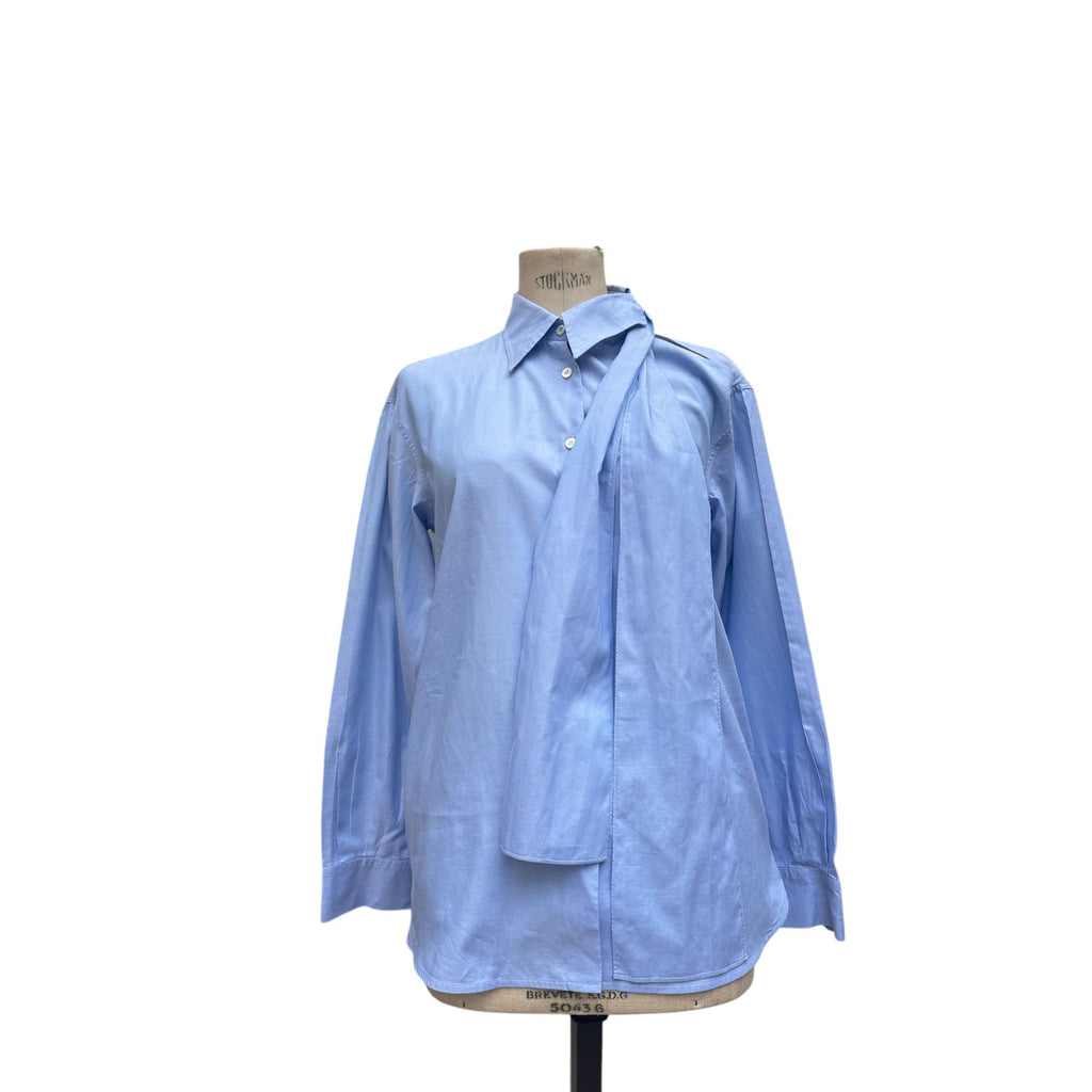 Cut out collar blue shirt