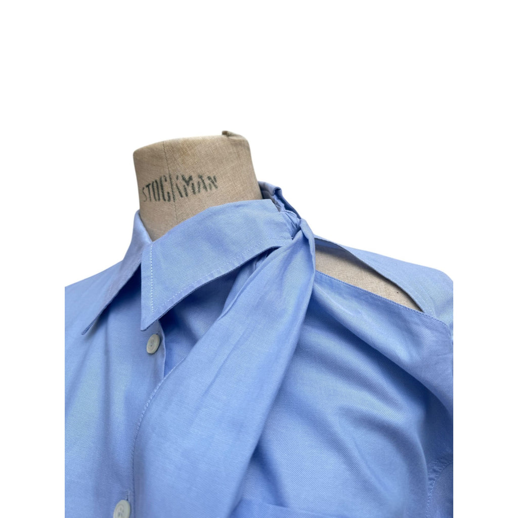 Cut out collar blue shirt