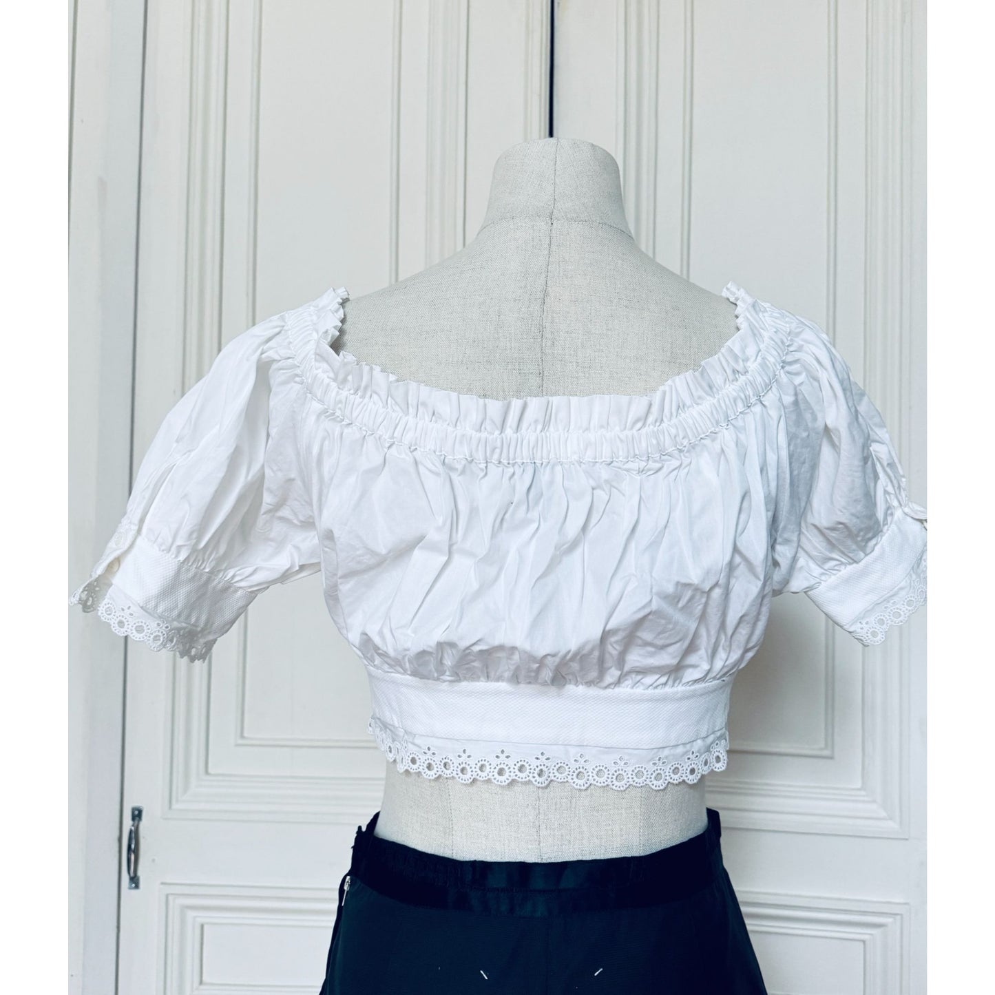 White Cropped Blouse Size 40 / S