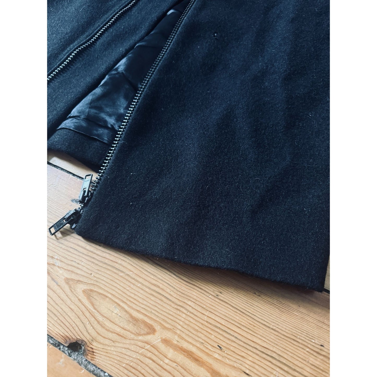 FW 2004–2005 “Waves” Black Wool Zipped Coat 