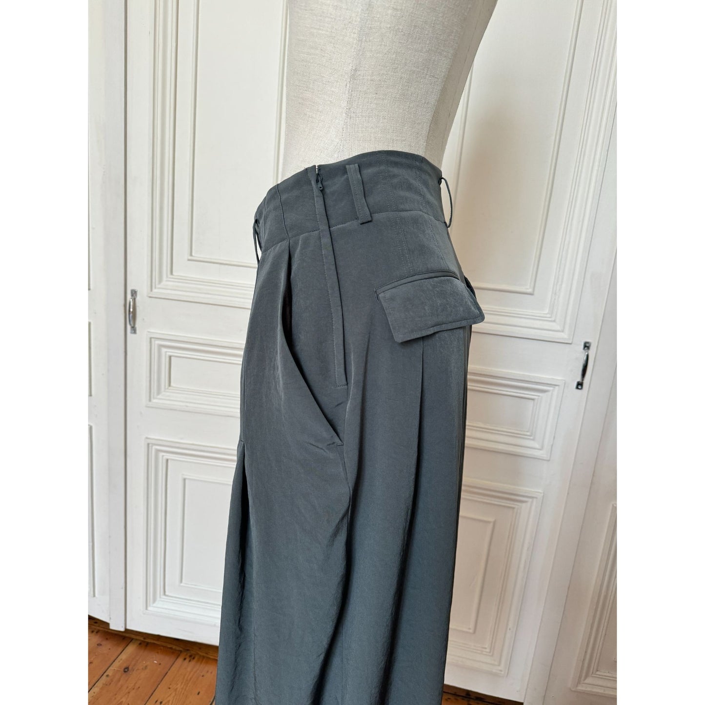 Grey Wide Pleated Pants 