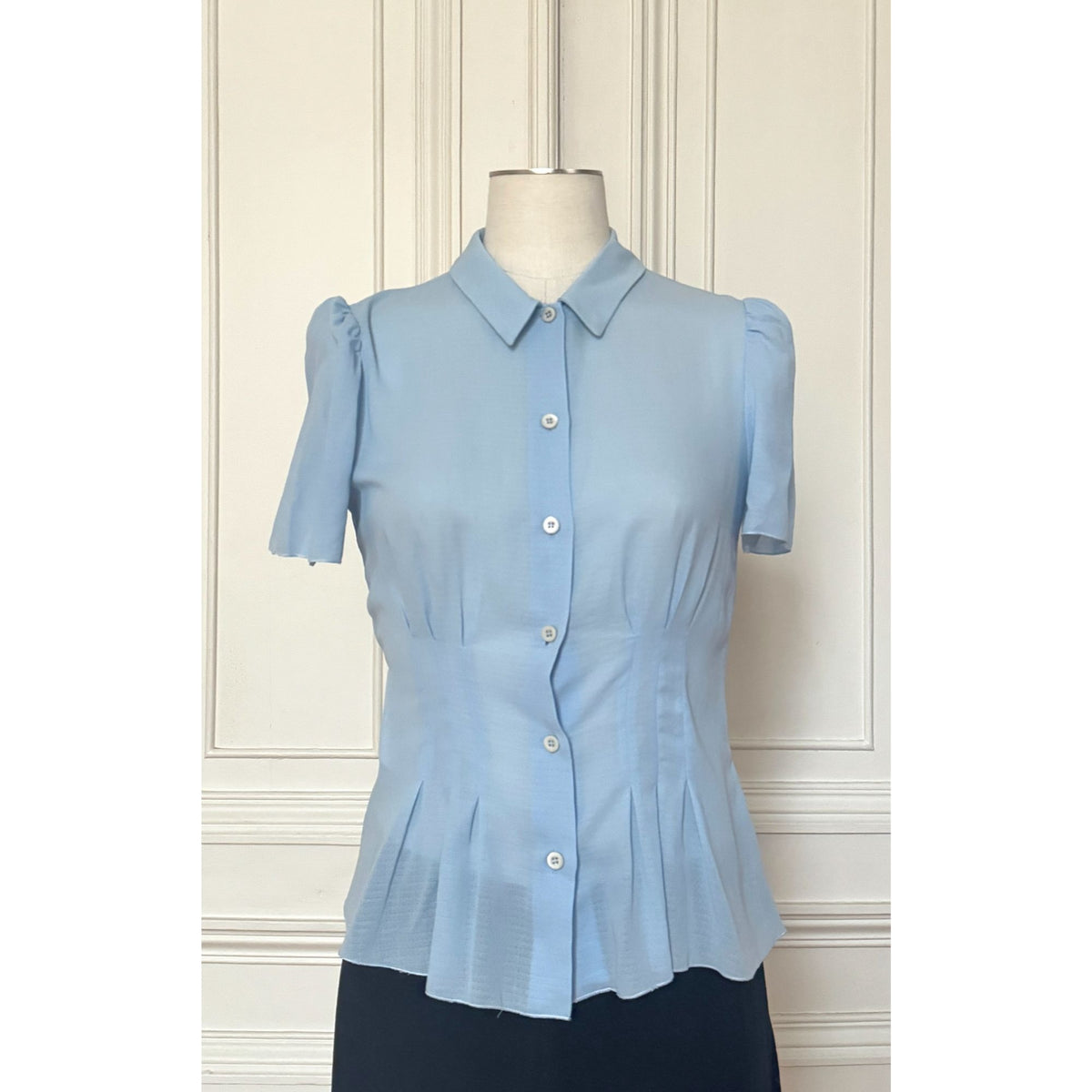 2010 Light Blue Pleated Short-Sleeve Shirt