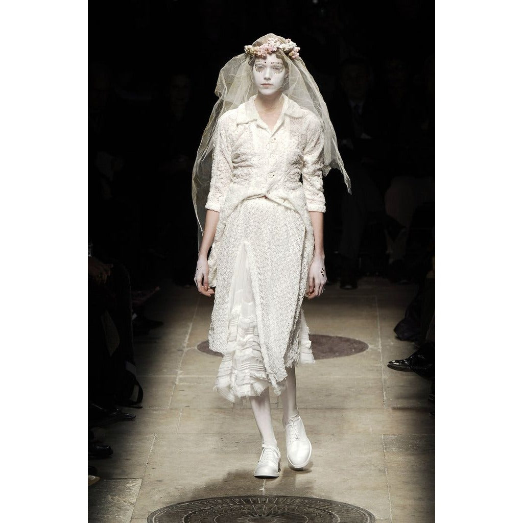  Autumn/Winter 2005 – Black Two-Way Lace Jacket 