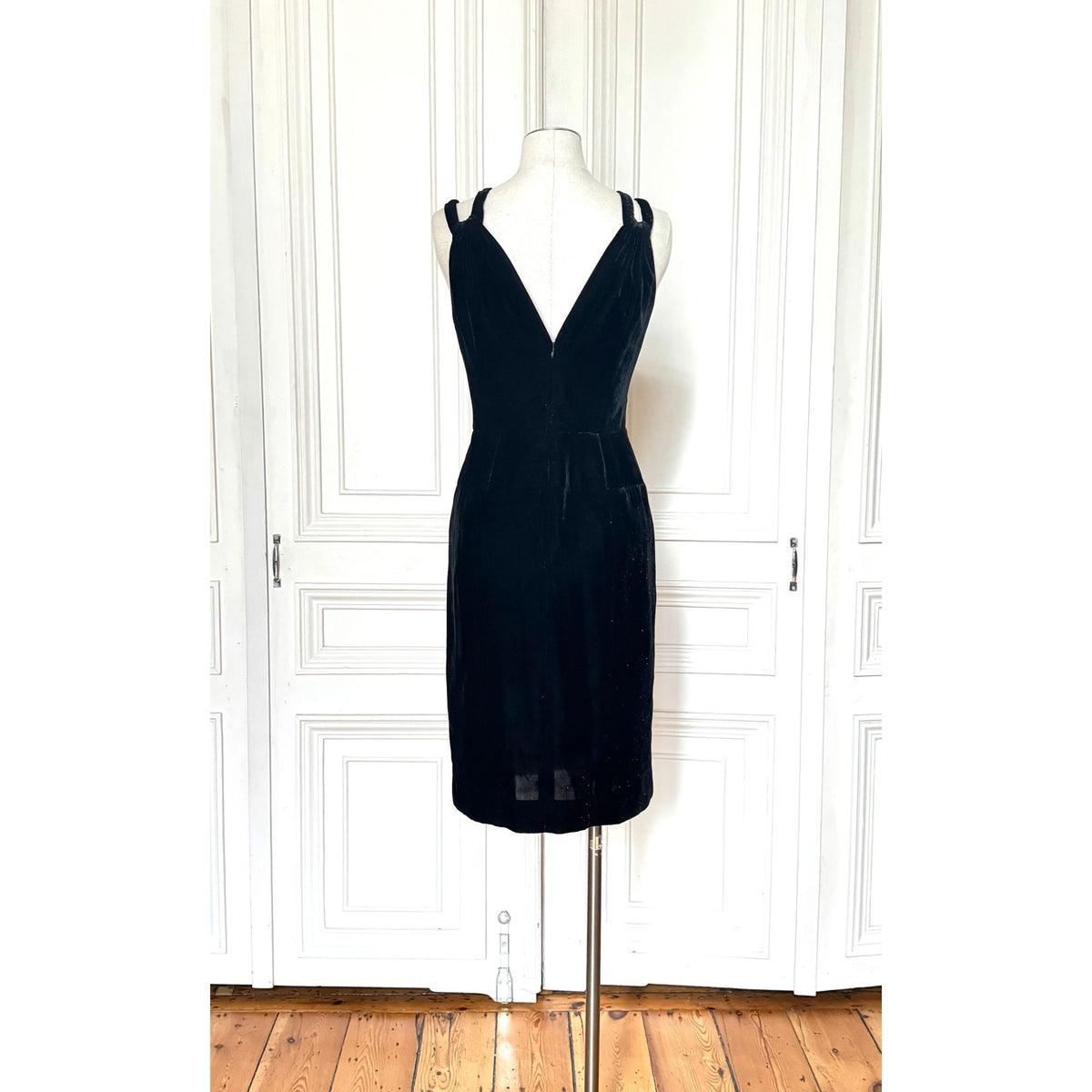 2009 Black Shimmering Velvet Strappy Dress