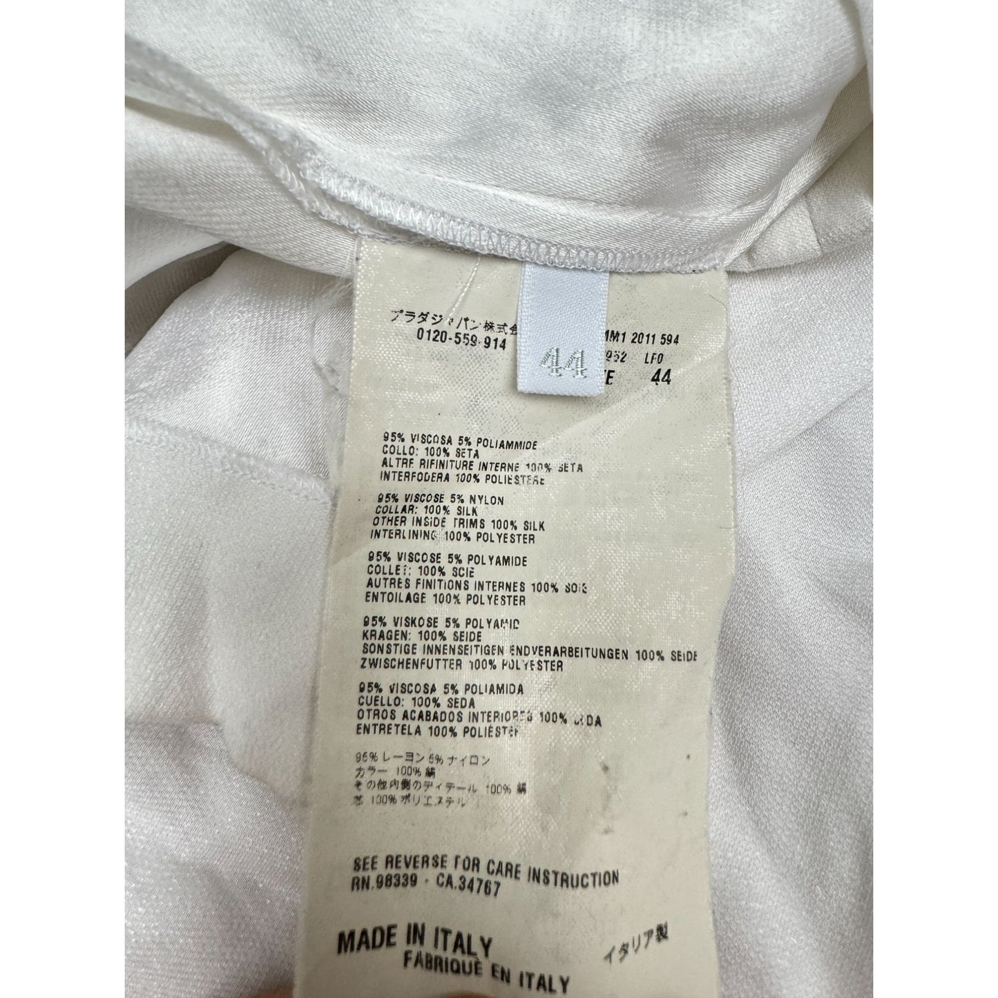 White viscose shirt with ruffled collar
