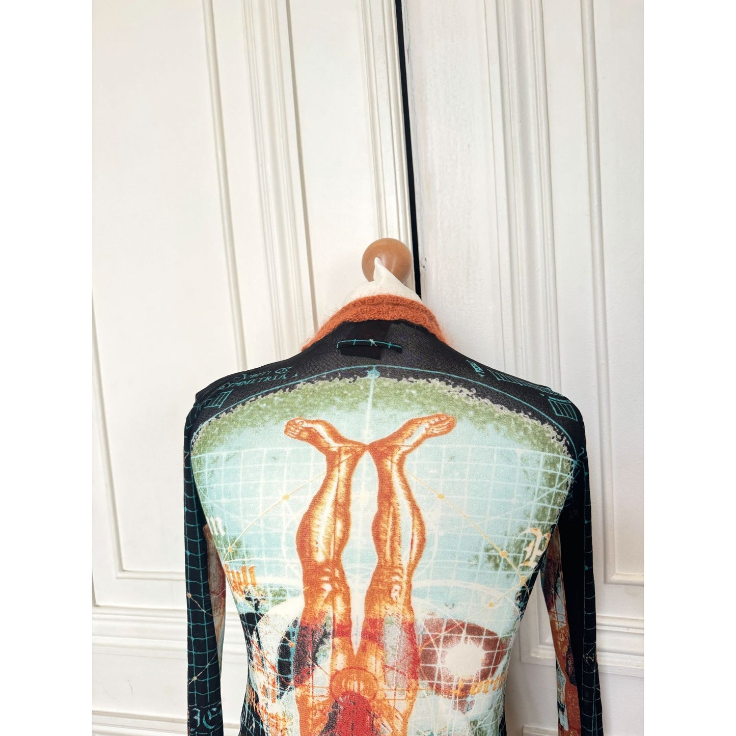 Vintage Mesh Longsleeve Top with Surreal Skull Print 