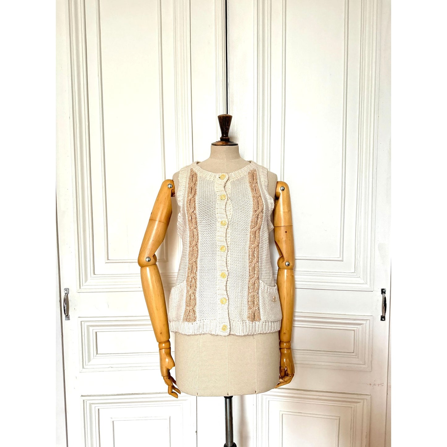 1970s Cream & Beige Cable Knit Vest
