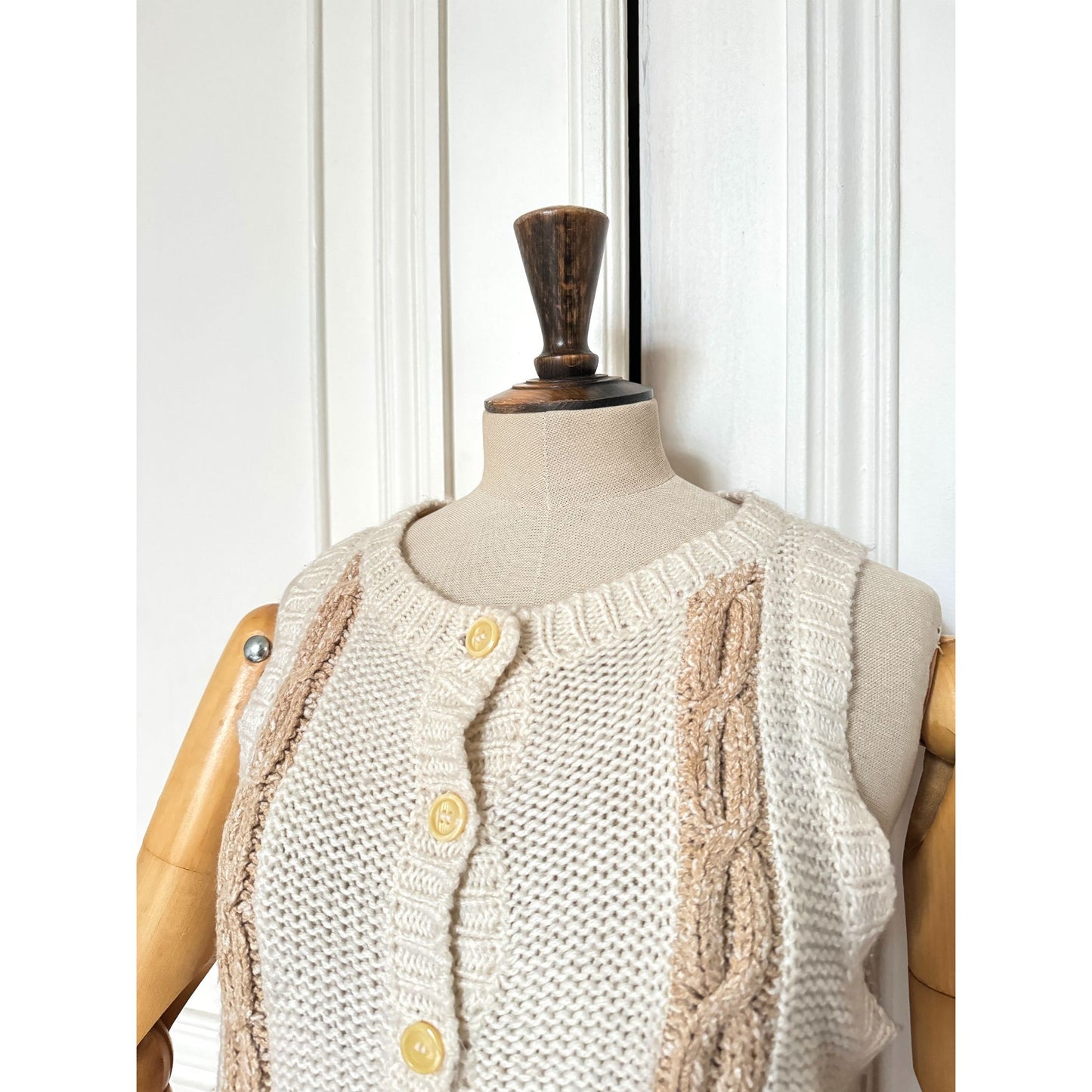 1970s Cream & Beige Cable Knit Vest