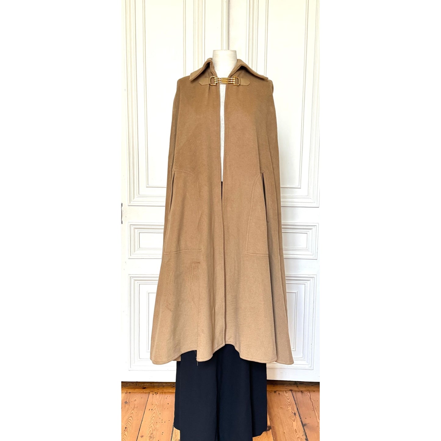 1970s Brown Wool Cape