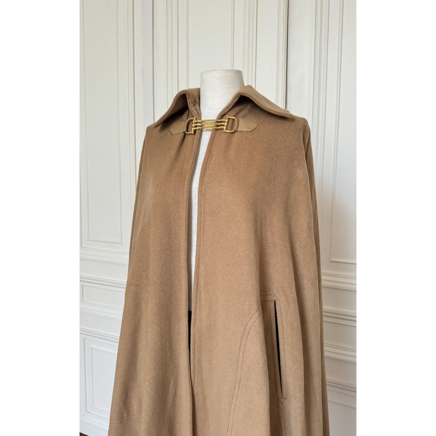 1970s Brown Wool Cape