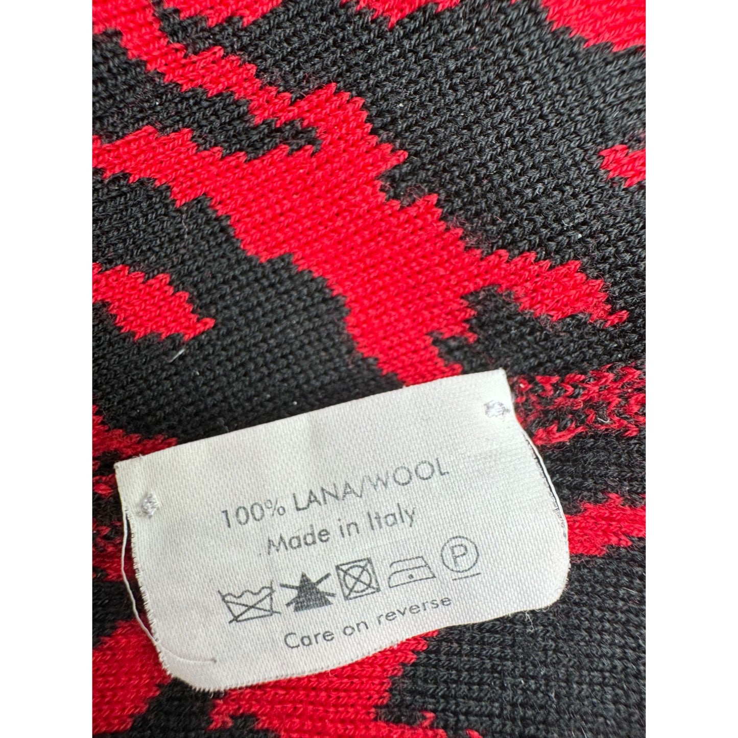 2009 Red &amp; Black Houndstooth Rollneck Sweater