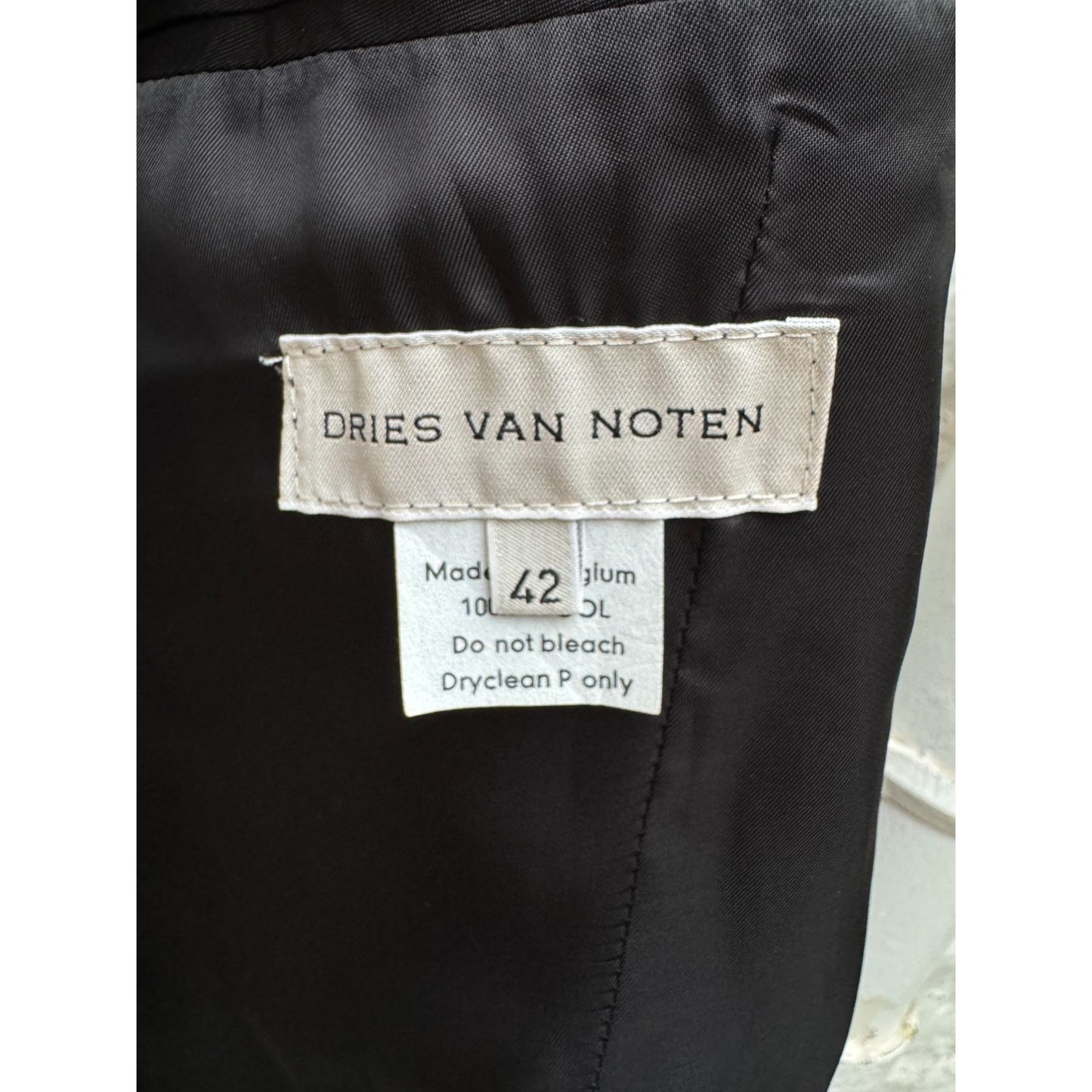 1990s Cigarette Shoulder Black Blazer Jacket