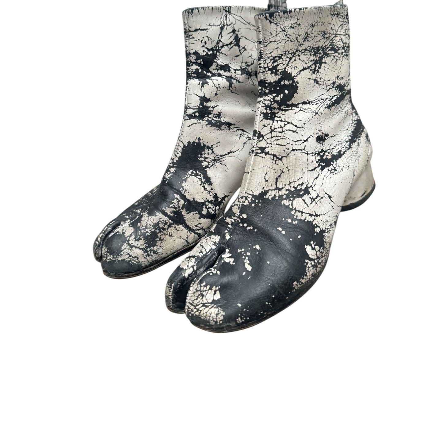 White Black Painted Tabi Boots