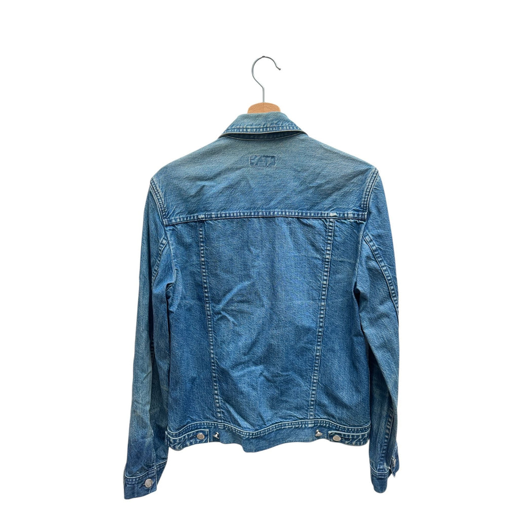 Lightwash denim jacket