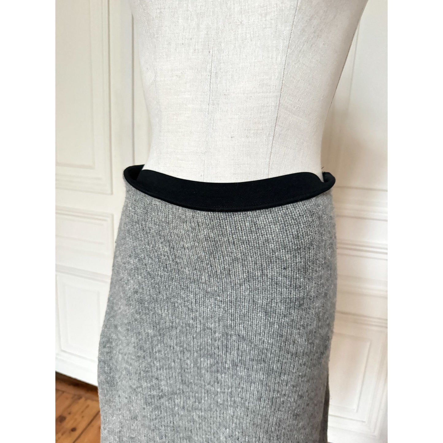 1998 Miss Deanna Grey Wool Knitted Skirt