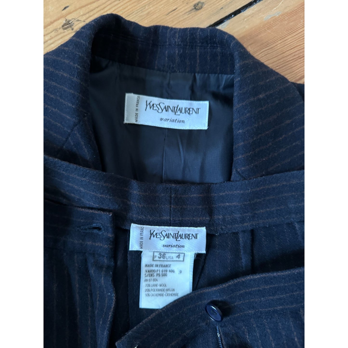 FW 1999 Wool Cashmere Navy Pinstripe Pants Suit 