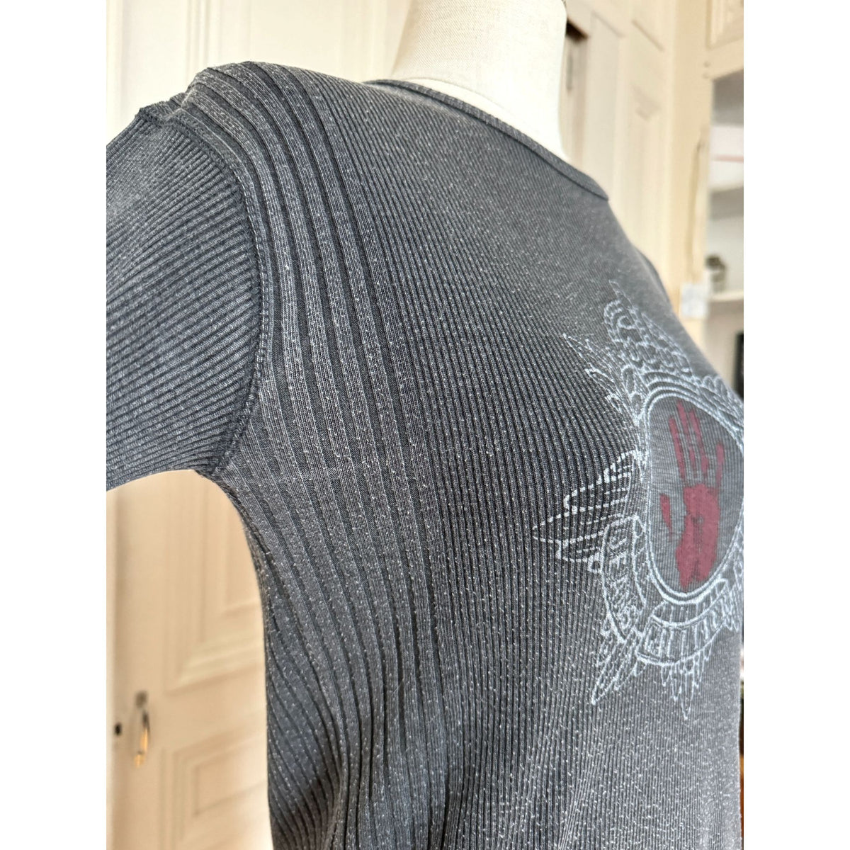 Charcoal Grey Ribbed Knit Graphic Long-Sleeve Top