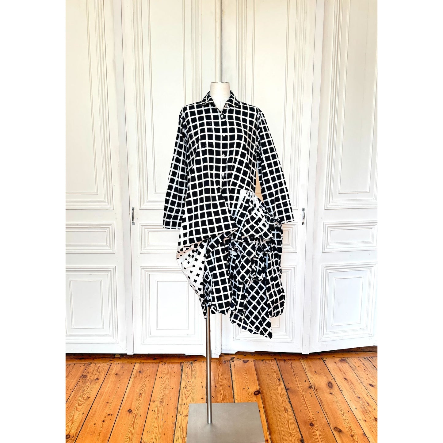 Spring Summer 2009 Black &amp; White Geometric Ruffle Dress