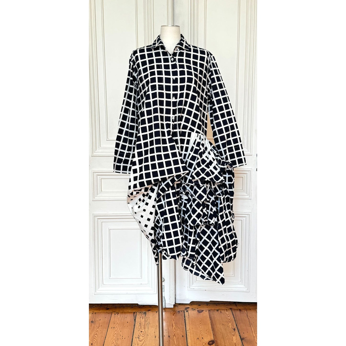 Spring Summer 2009 Black &amp; White Geometric Ruffle Dress