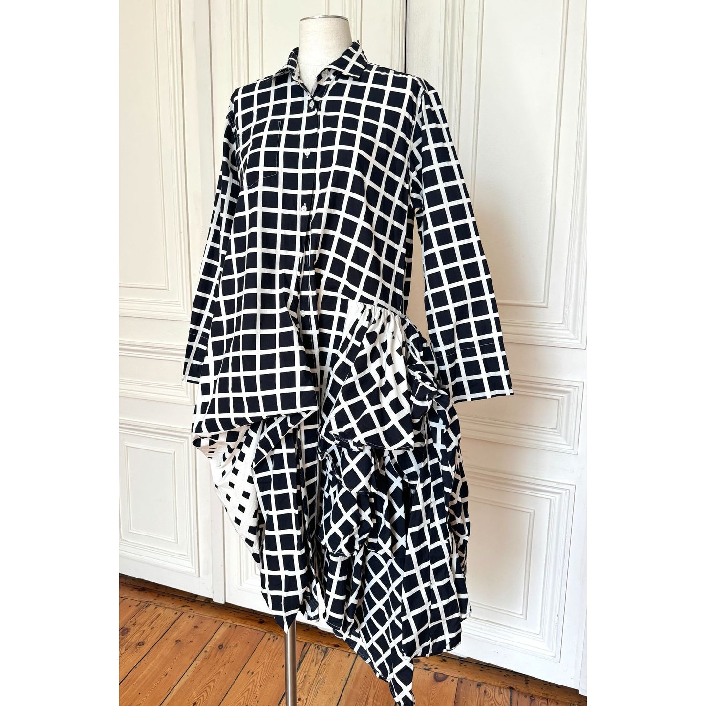 Spring Summer 2009 Black &amp; White Geometric Ruffle Dress