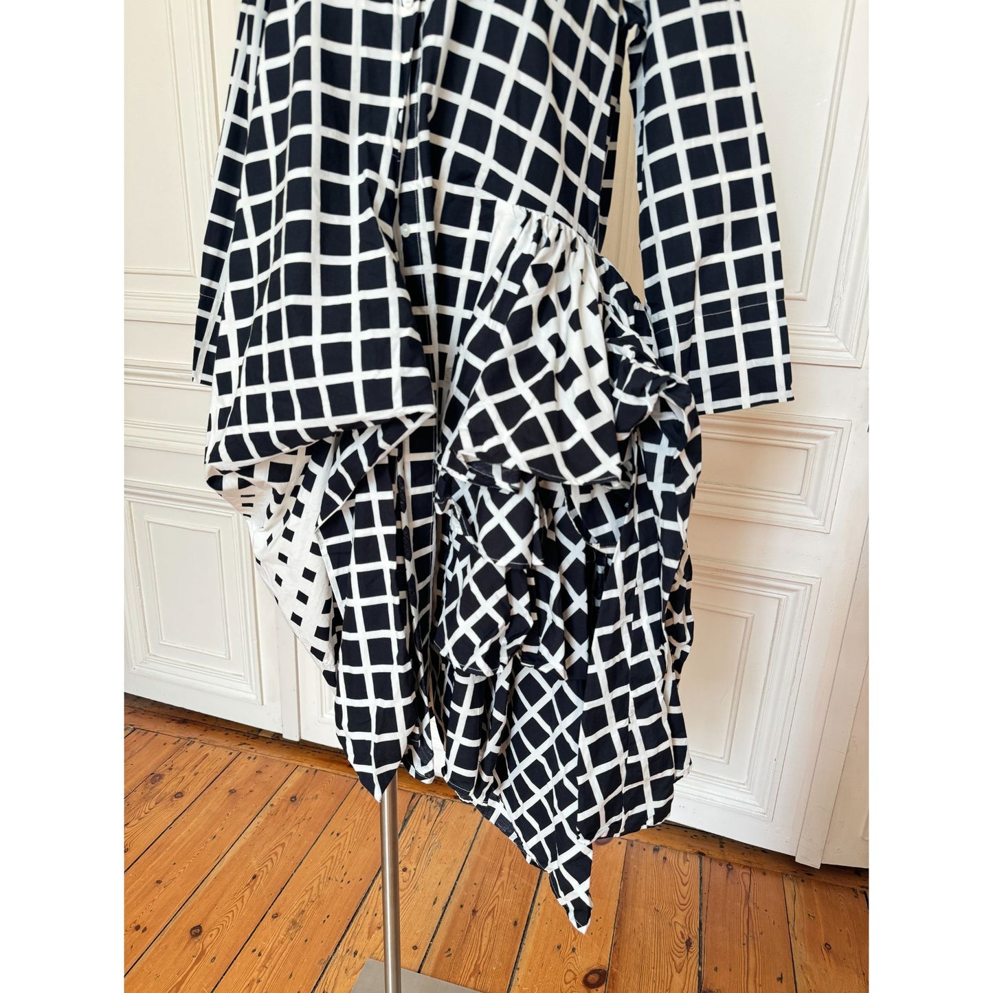 Spring Summer 2009 Black &amp; White Geometric Ruffle Dress