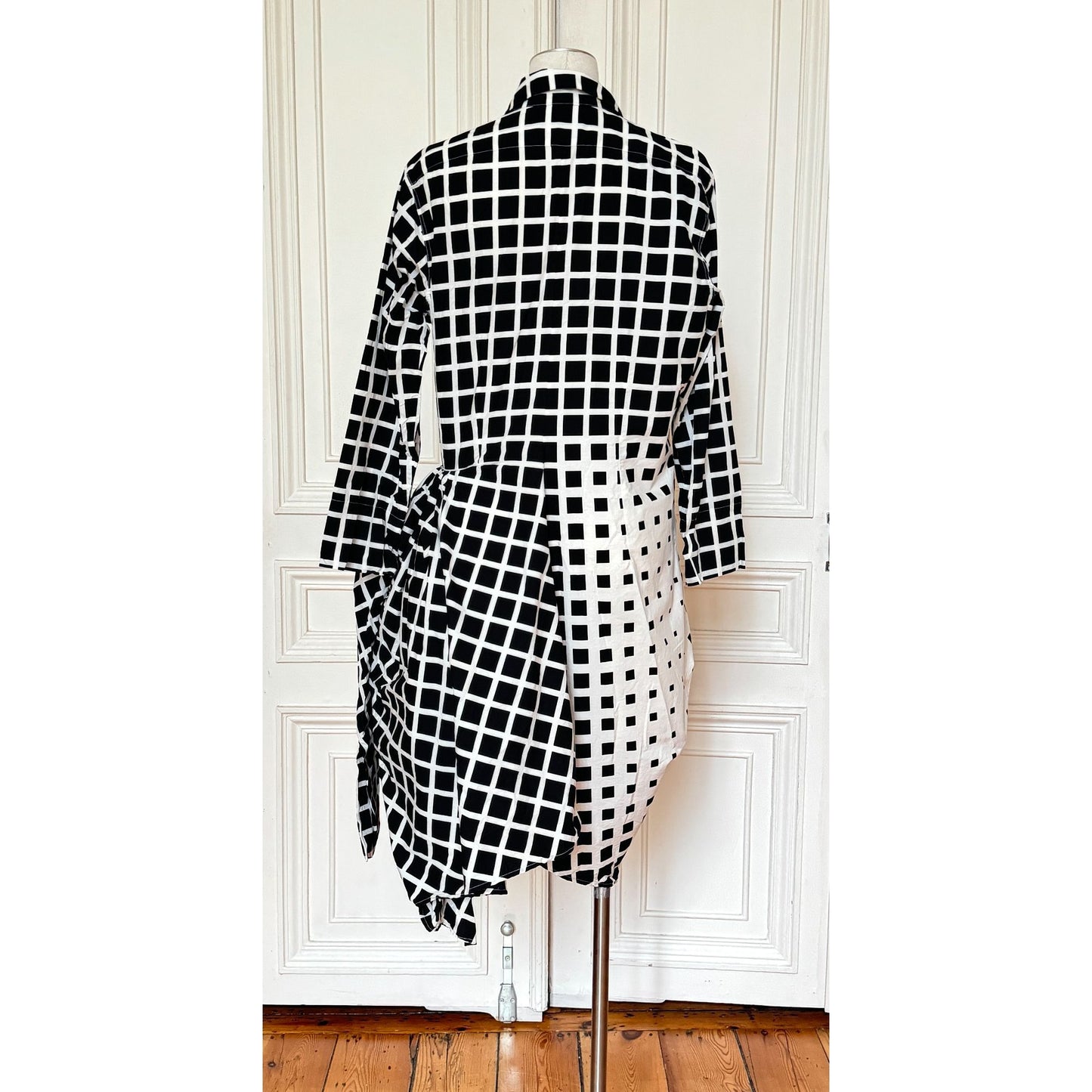 Spring Summer 2009 Black &amp; White Geometric Ruffle Dress