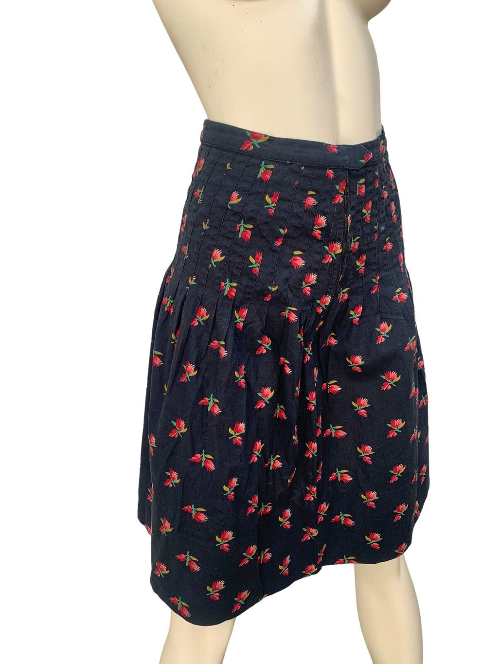 Rive Gauche  1970s Black - Red Floral Skirt